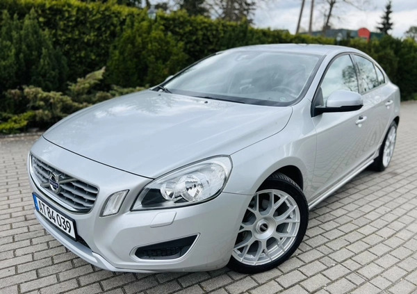 Volvo S60 cena 38900 przebieg: 209000, rok produkcji 2011 z Karlino małe 781